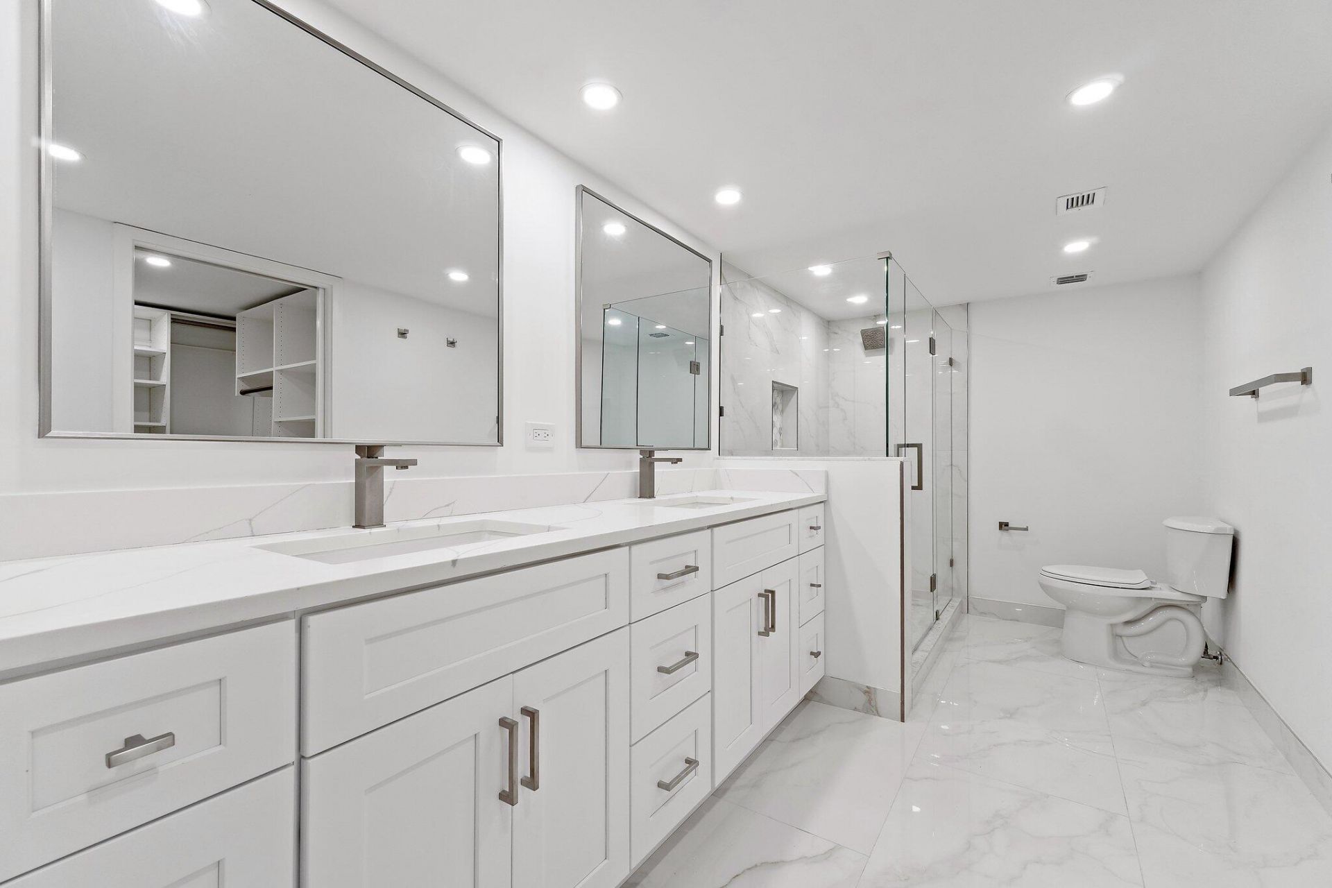 911 Ocean Drive, Unit 404, Juno Beach, FL 33408 Photo