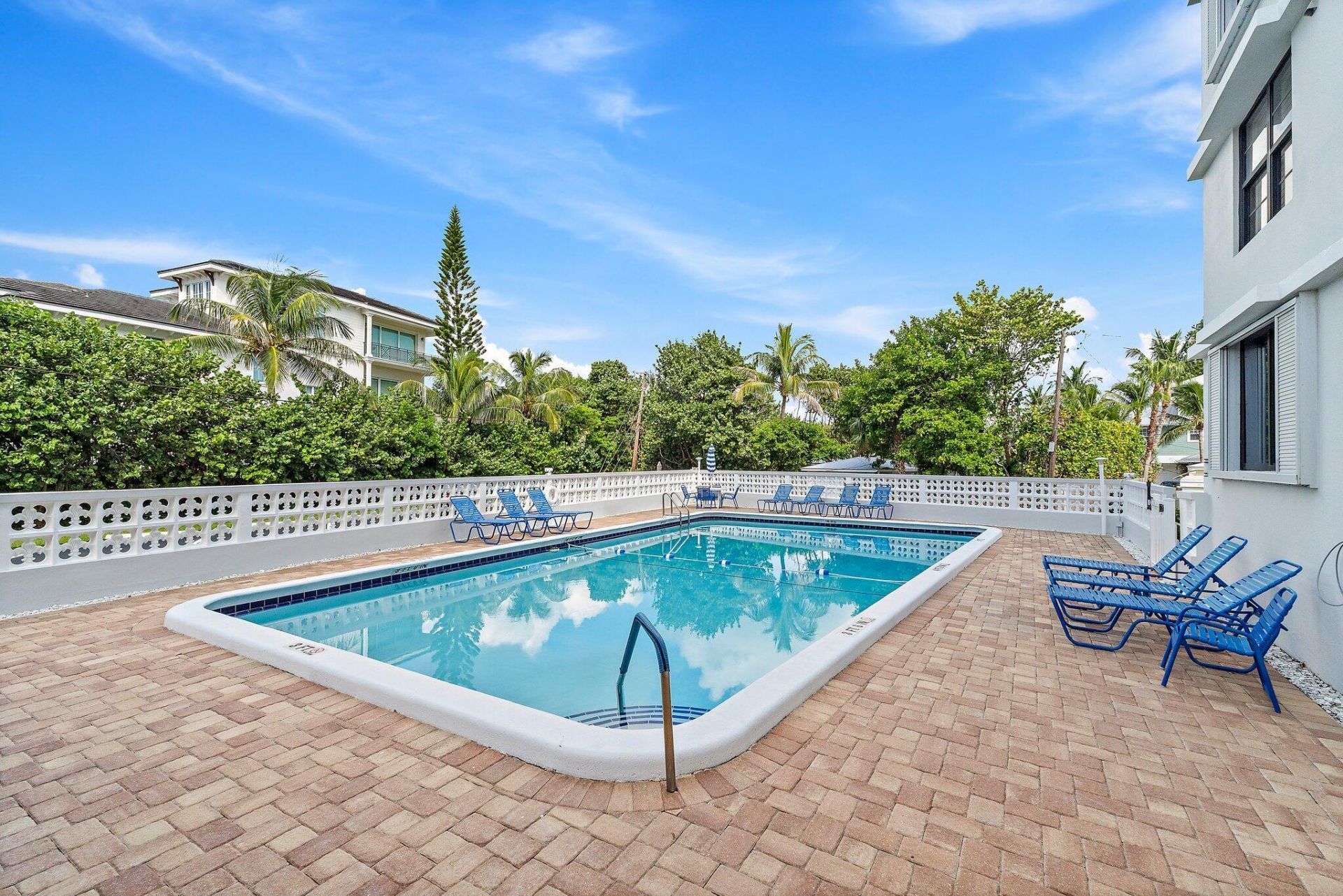 911 Ocean Drive, Unit 404, Juno Beach, FL 33408 Photo
