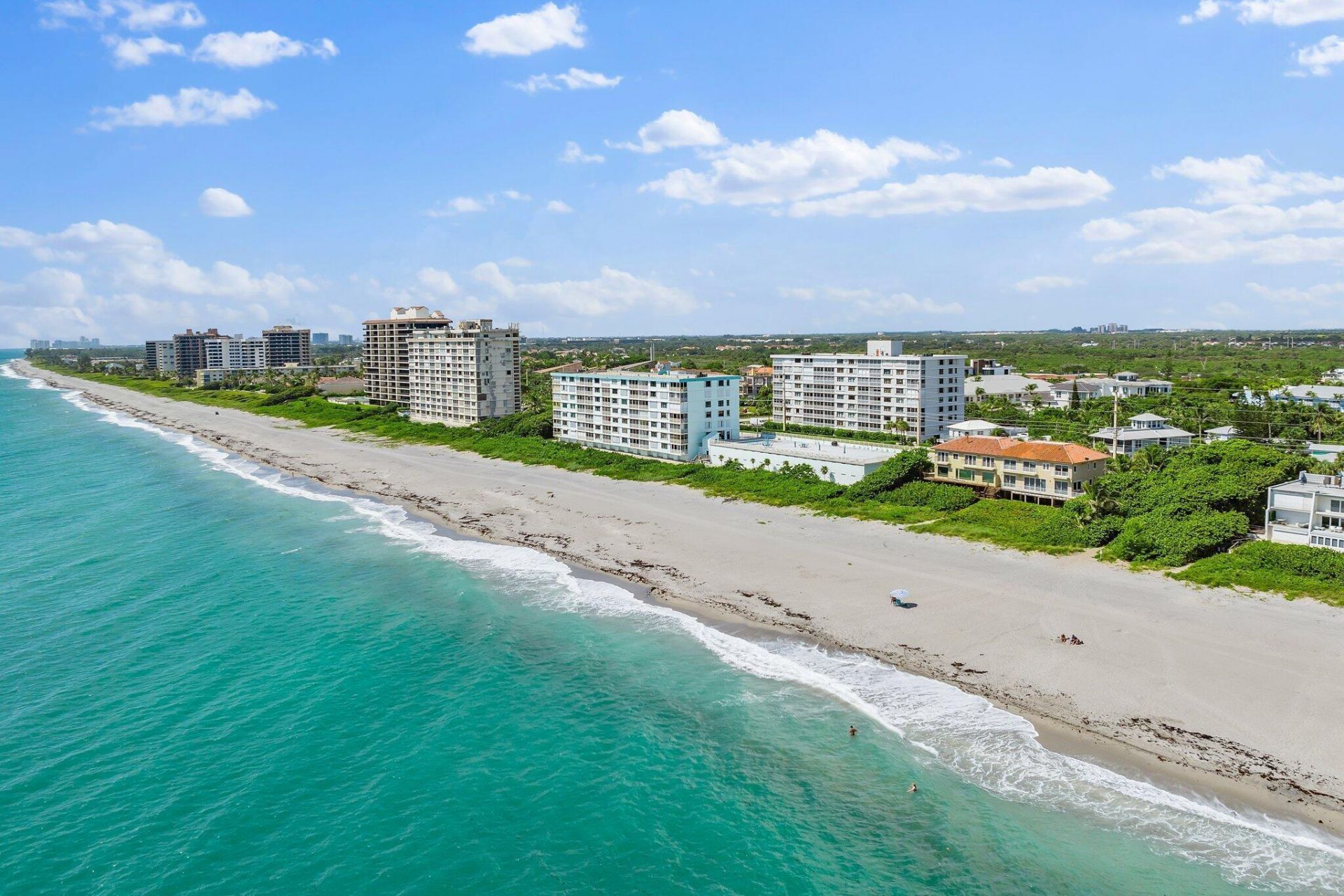 911 Ocean Drive, Unit 404, Juno Beach, FL 33408 Photo