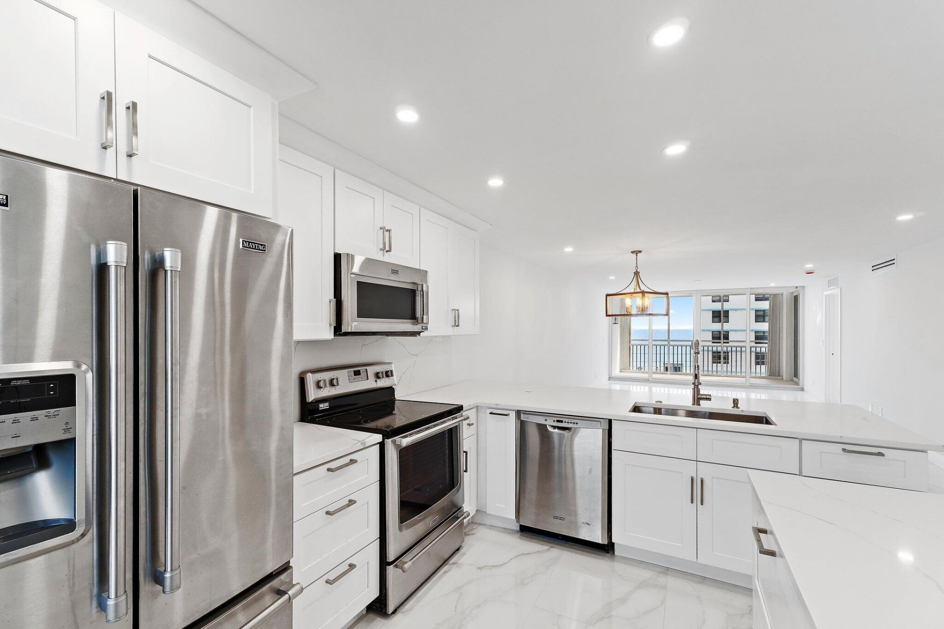 911 Ocean Drive, Unit 404, Juno Beach, FL 33408 Photo