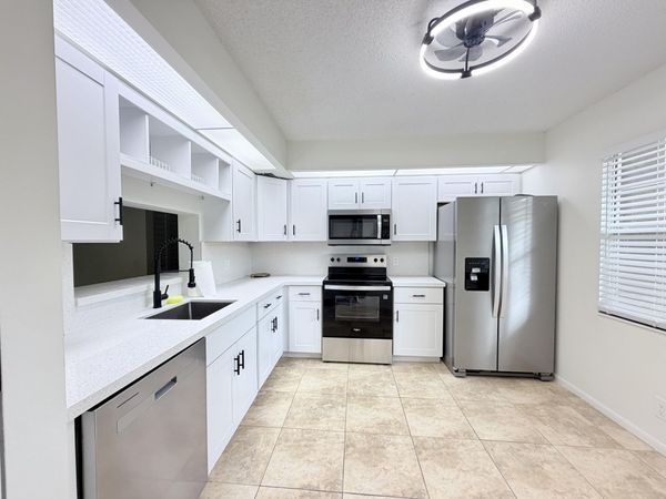 1110 SW 125th Avenue, Unit 208M, Pembroke Pines, FL 33027