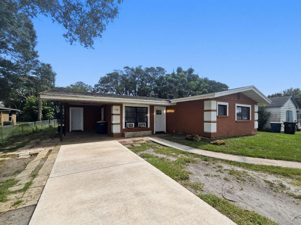 1106 S 7TH Street, Fort Pierce, FL 34950