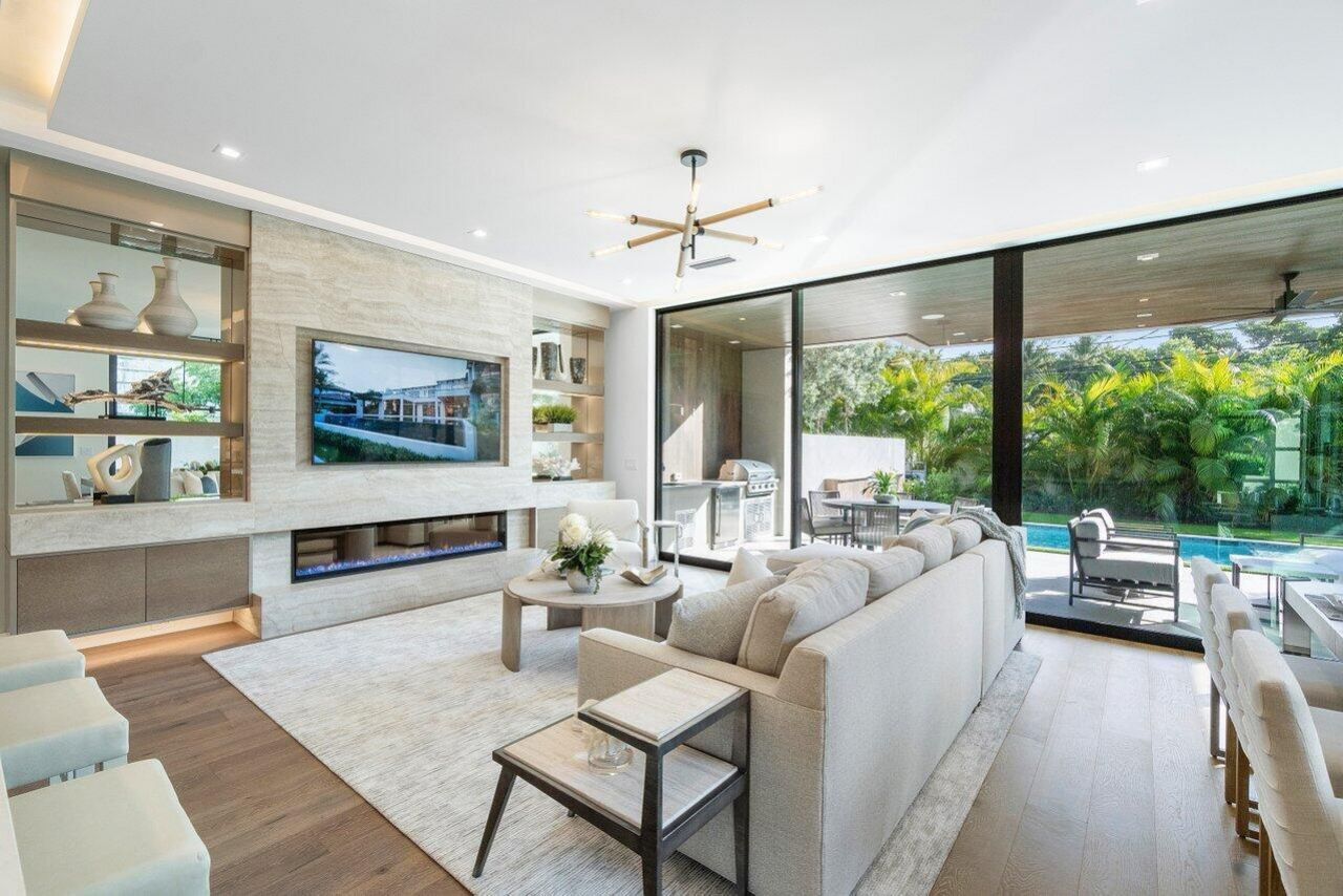 140 NE Wavecrest Way, Boca Raton, FL 33432 Photo
