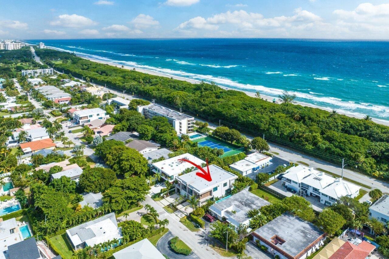 140 NE Wavecrest Way, Boca Raton, FL 33432 Photo
