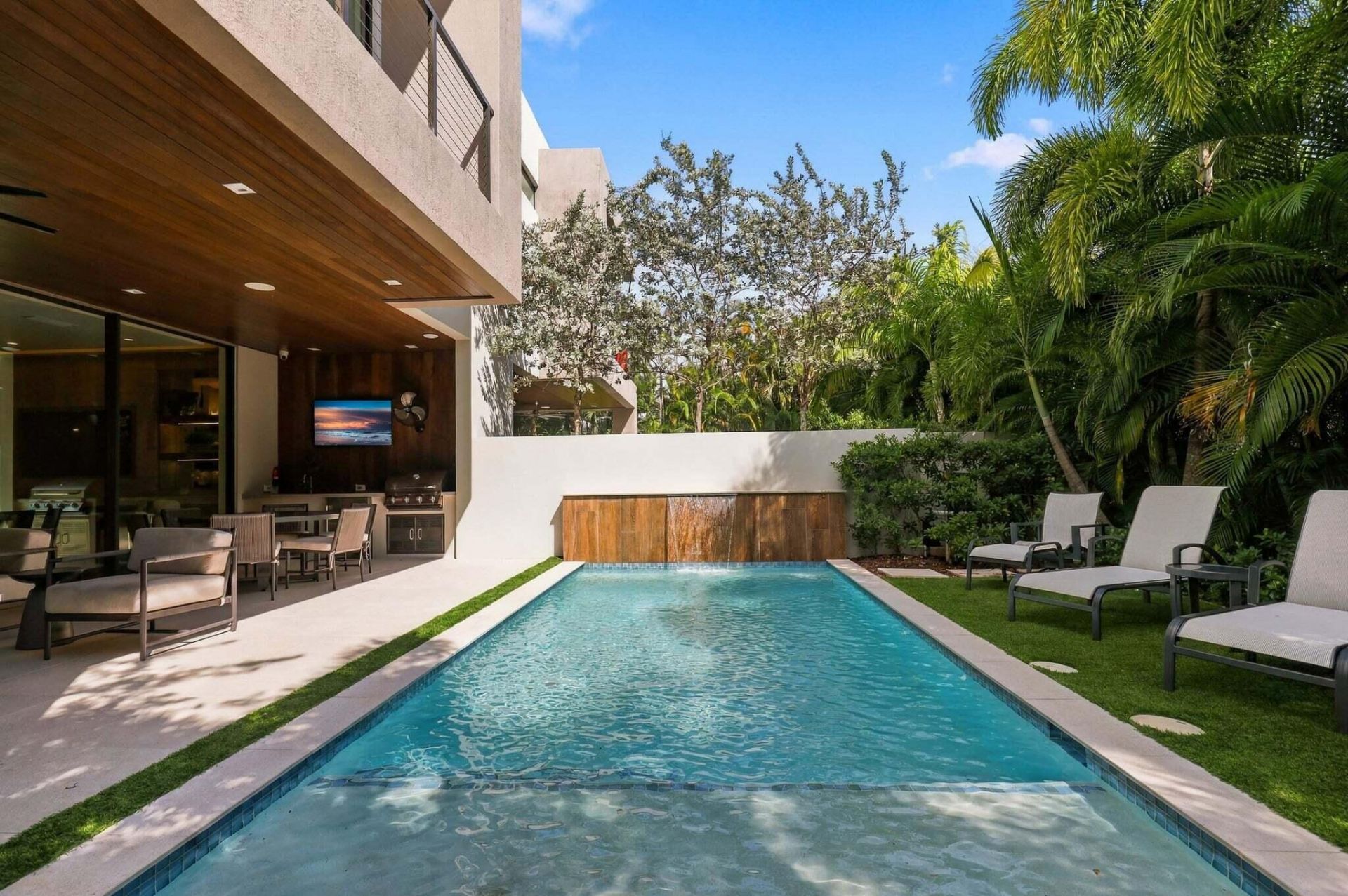 140 NE Wavecrest Way, Boca Raton, FL 33432 Photo