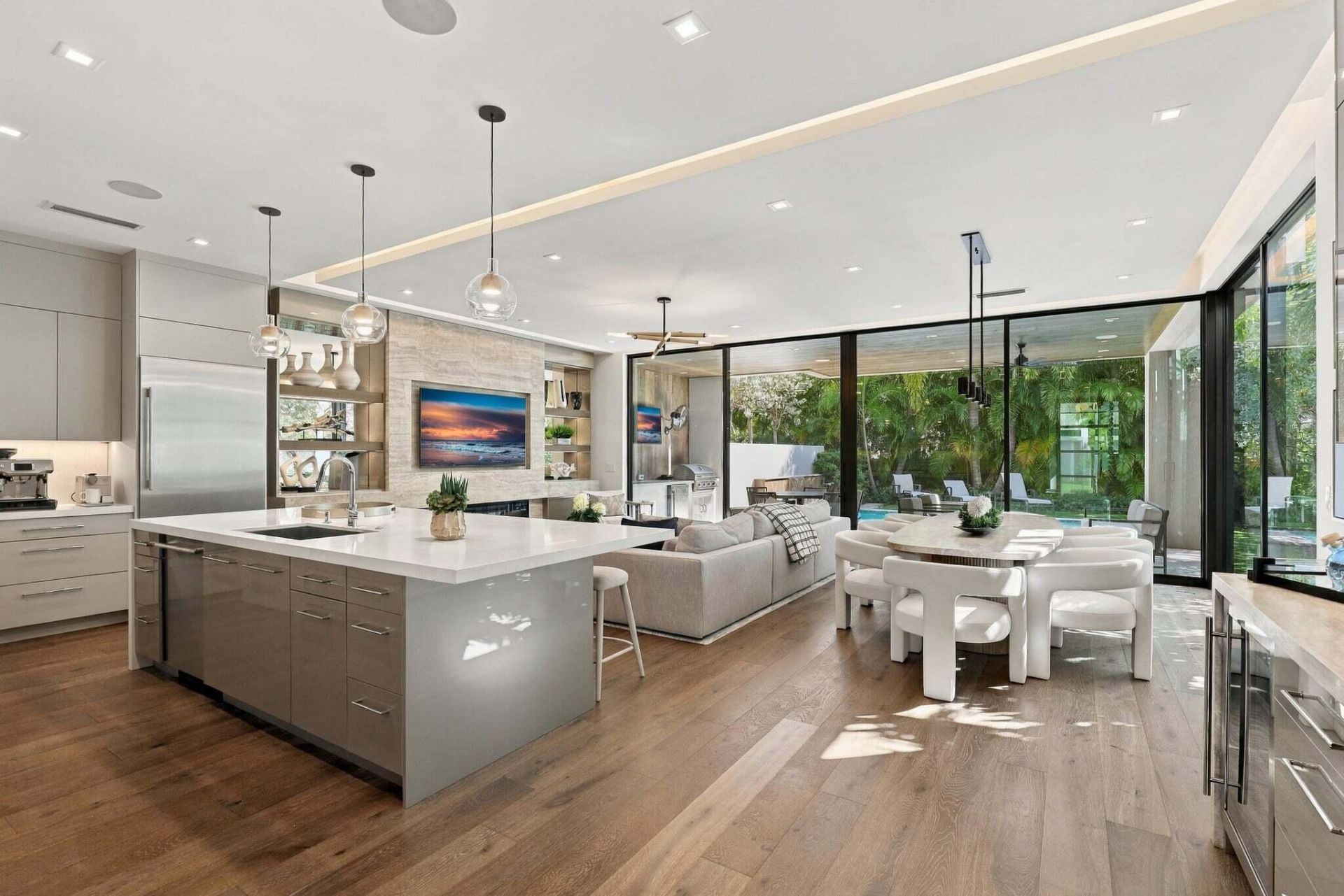 140 NE Wavecrest Way, Boca Raton, FL 33432 Photo