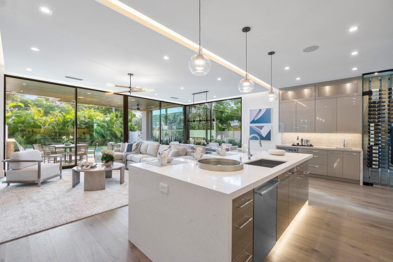 140 NE Wavecrest Way, Boca Raton, FL 33432 Photo