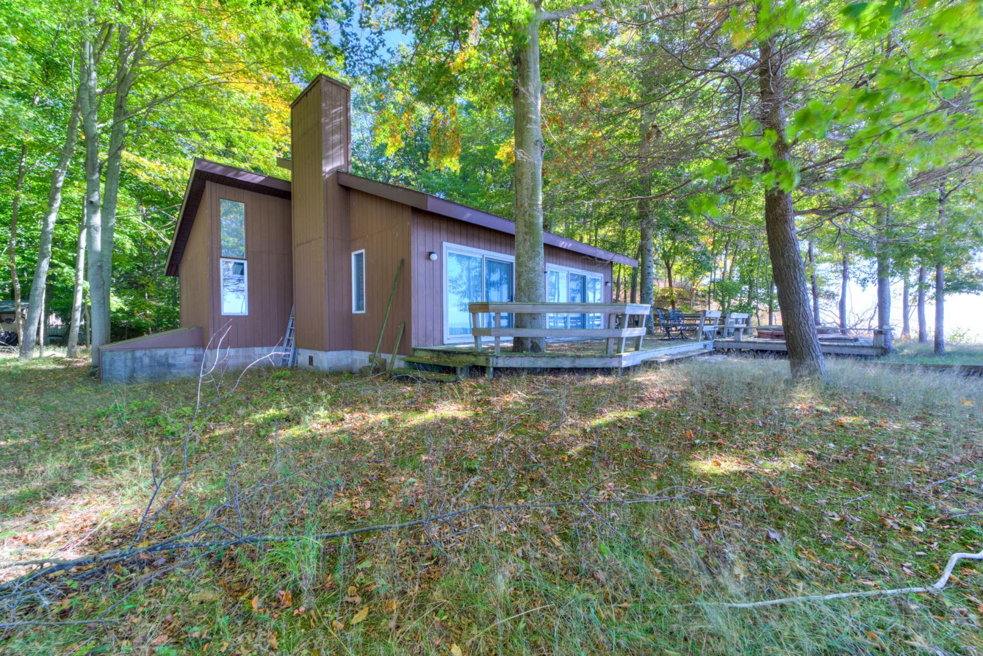 847 N Scenic Drive, Muskegon, MI 49445 Main Photo