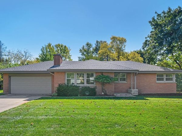 15255 Merrie CIRCLE, Brookfield, WI 53005