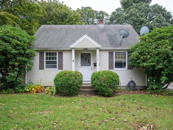 477 Teaticket Highway, Falmouth, MA 02536