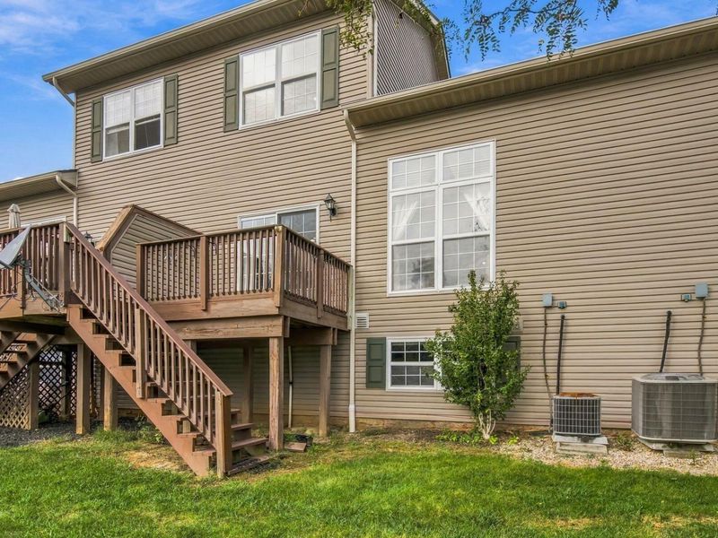 786 Spring Valley Drive , Lewis Center, OH 43035 Photo 32