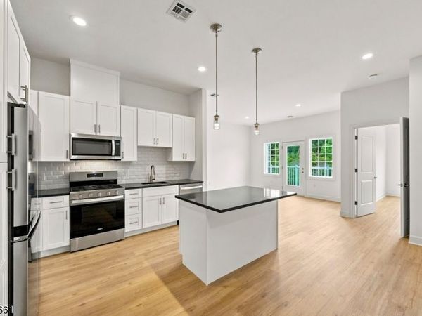 17 Hook Mountain Rd, Unit 211, Montville, NJ 07058