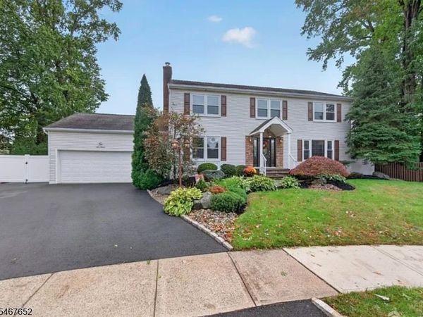 416 Vail Ct, South Plainfield, NJ 07080