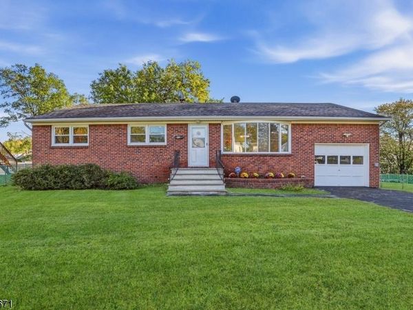 45 N Laurel Ave, Woodbridge, NJ 08830