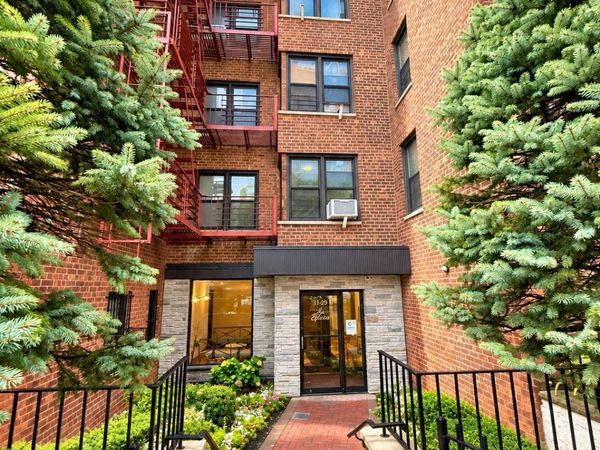 8423 Manton Street, Unit 5E, Briarwood, NY 11435