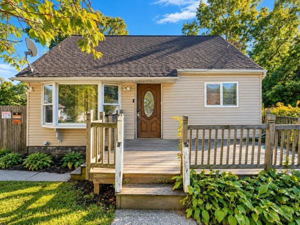 78 Shinnecock Avenue , Mastic, NY 11950