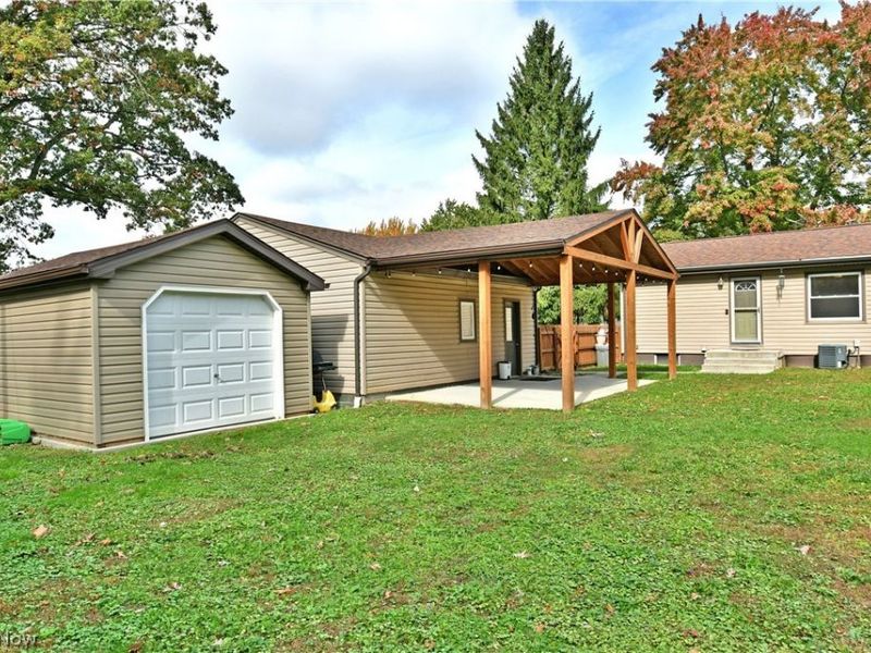 8294 Englewood Street NE, Warren, OH 44484 Photo 35