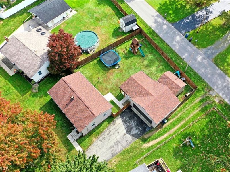 8294 Englewood Street NE, Warren, OH 44484 Photo 37