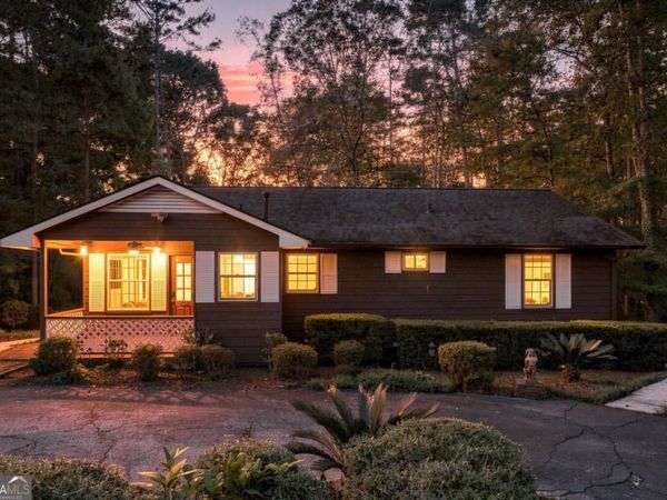 35 Point North Drive, Hogansville, GA 30230