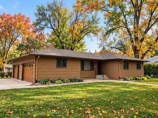 251 Arthur Avenue E, Winsted, MN 55395