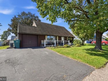 117 HEARTWOOD ROAD, LEVITTOWN, PA 19056