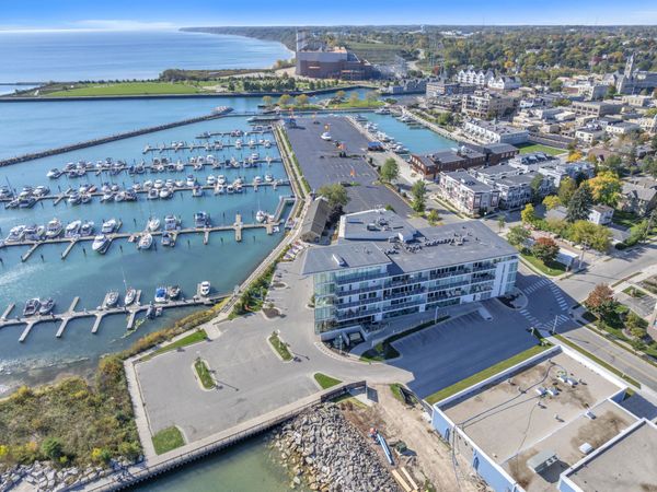 324 N Lake St, Unit 306, Port Washington, WI 53074