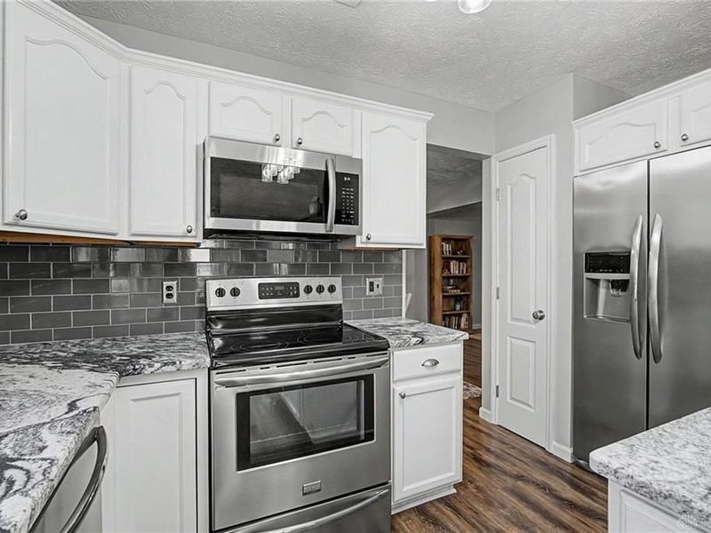 4870 Summerset Drive, Tipp City, OH 45371 Photo 13
