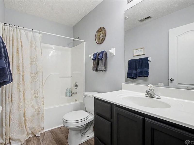 4870 Summerset Drive, Tipp City, OH 45371 Photo 18