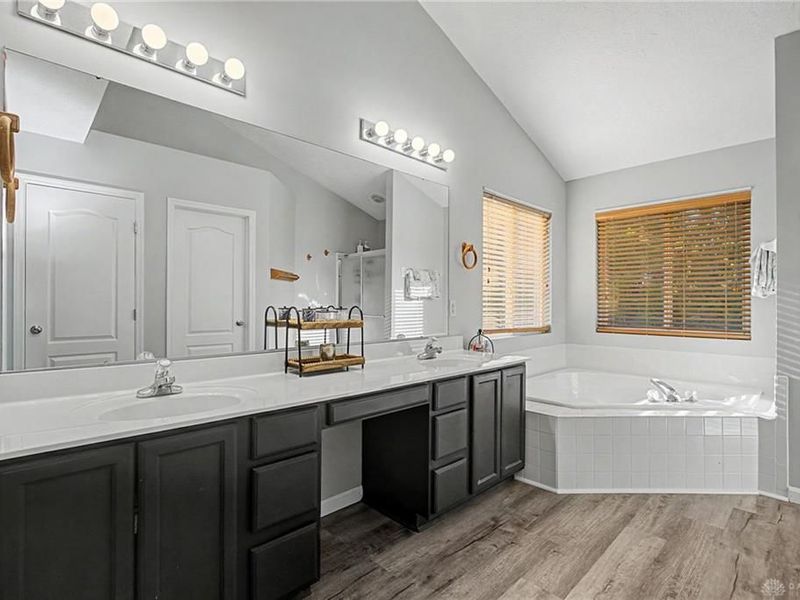 4870 Summerset Drive, Tipp City, OH 45371 Photo 36