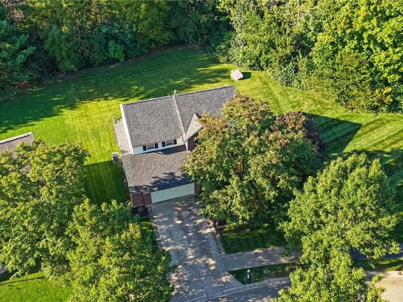 4870 Summerset Drive, Tipp City, OH 45371 Photo 5