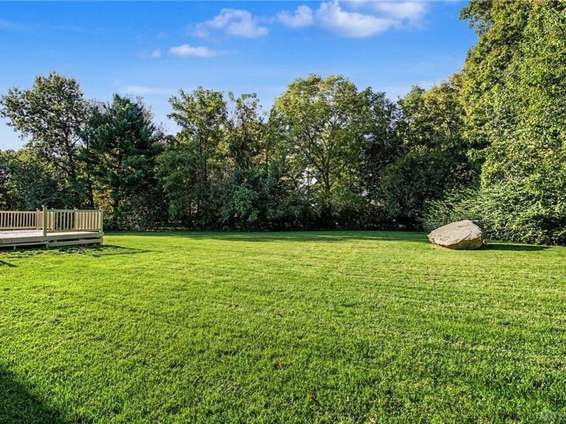 4870 Summerset Drive, Tipp City, OH 45371 Photo 7