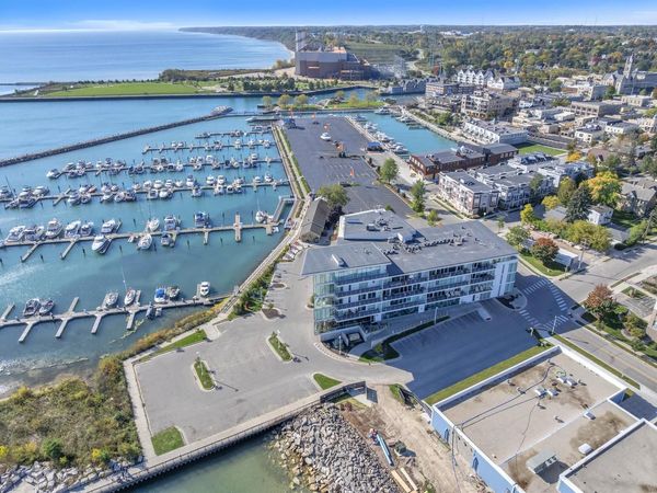 324 N Lake STREET, Unit 306, Port Washington, WI 53074
