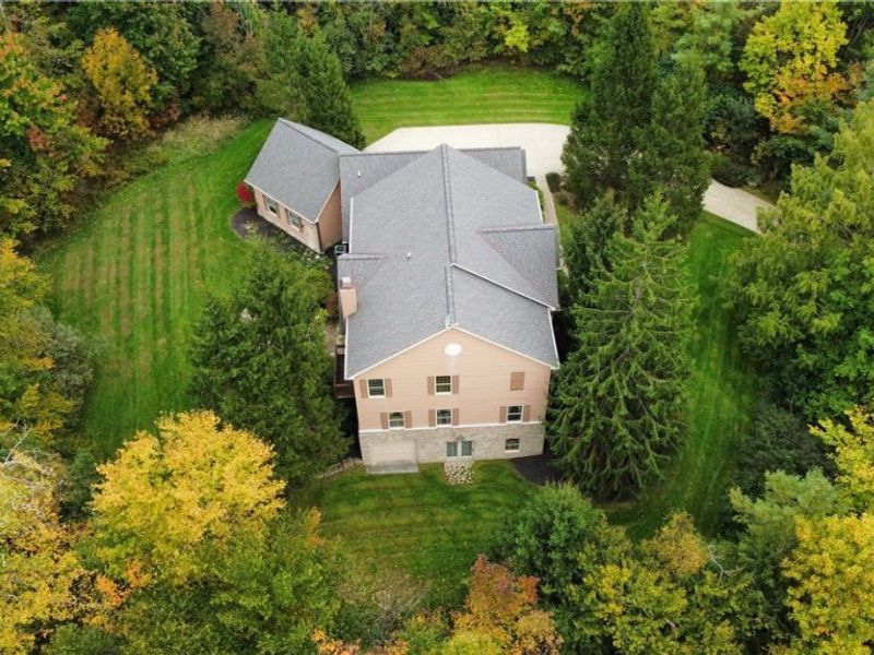 11440 Glenmora Drive, Chardon, OH 44024 Photo 6