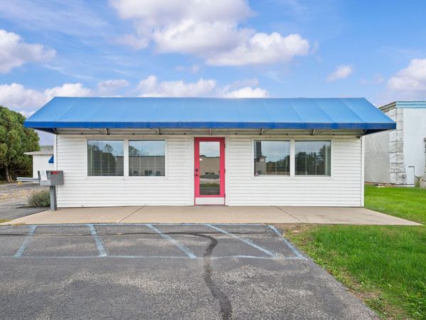 3838 Niles Road, St. Joseph, MI 49085
