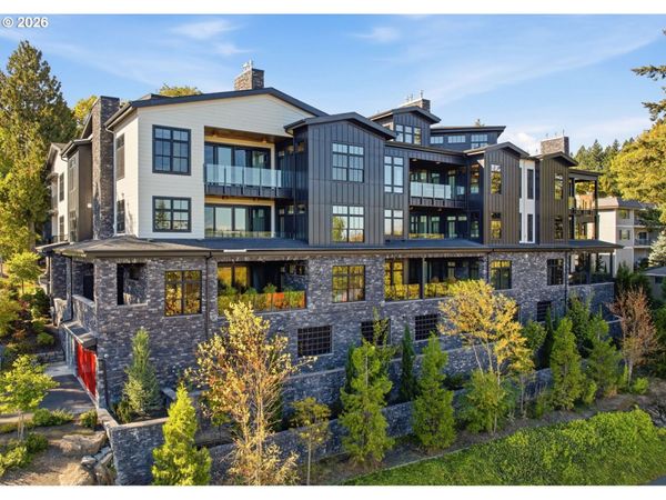 21 D AVE, Unit 4, Lake Oswego, OR 97034