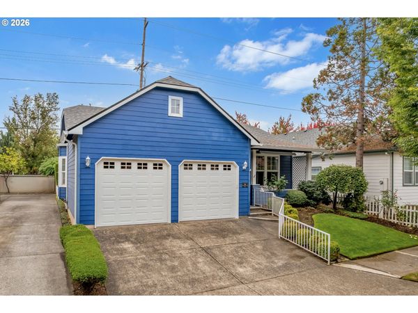 724 NE PACIFIC DR, Fairview, OR 97024