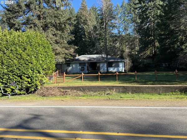 13297 HWY 36 HWY, Swisshome, OR 97480