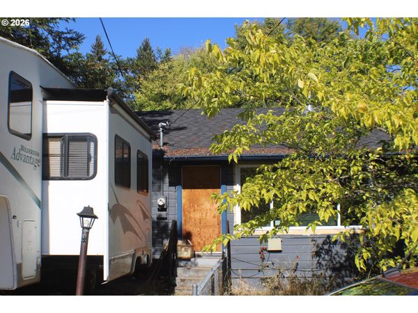 721 NE CHRISTIAN ST, Myrtle Creek, OR 97457