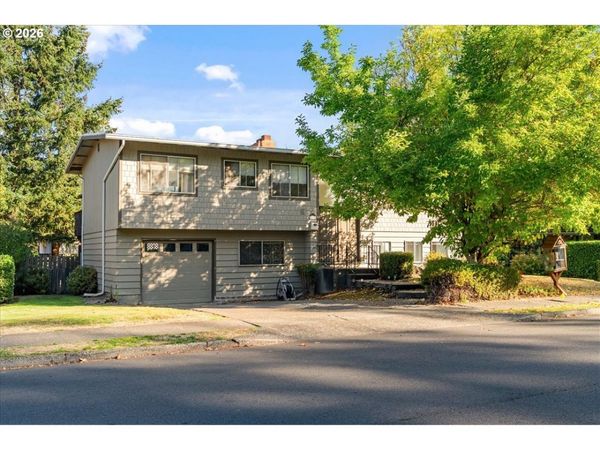 12055 SW BRUCE LN, Beaverton, OR 97008
