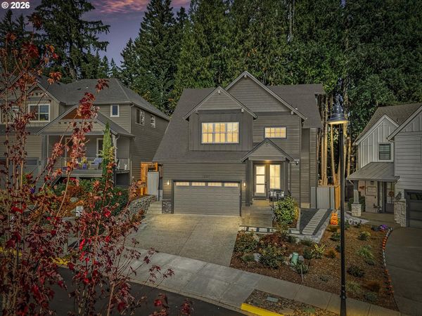 15937 SE CHERRY BLOSSOM WAY, Happy Valley, OR 97015