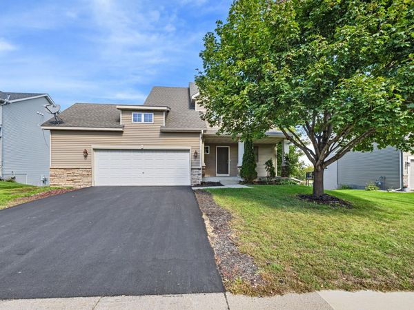 1096 Danube Avenue, Shakopee, MN 55379