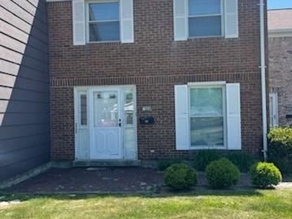 1006 Stoneybrook Trail, Fairborn, OH 45324