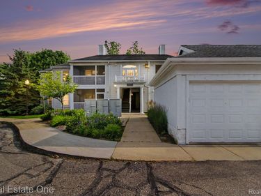 2271 S Main Street , Ann Arbor, Mi 48103