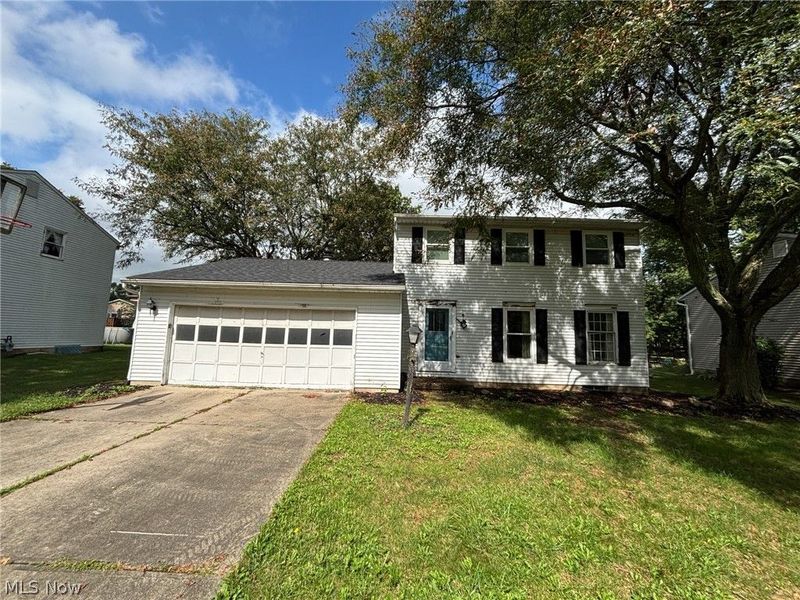 7950 Woodrush Drive NW, North Canton, OH 44720 Photo 2