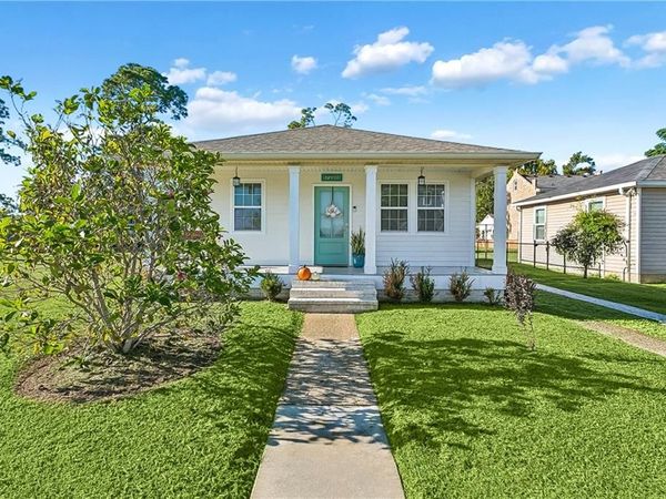 7220 PROSPERITY Street, Arabi, LA 70032