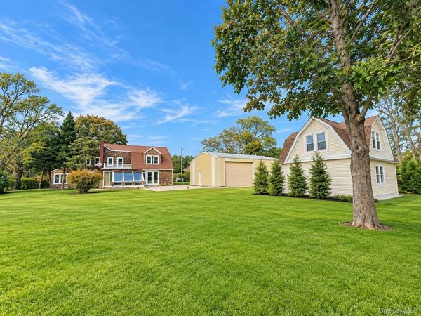 53 Foster Avenue , Hampton Bays, NY 11946