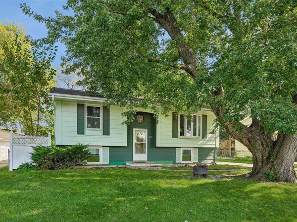 3201 Williams Street, Des Moines, IA 50317