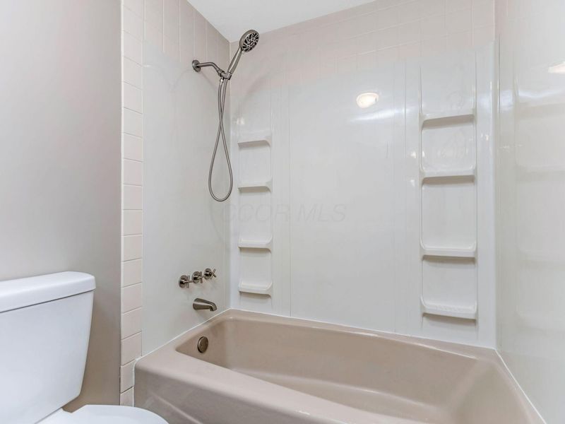 3388 Meadow Road , Cambridge, OH 43725 Photo 42