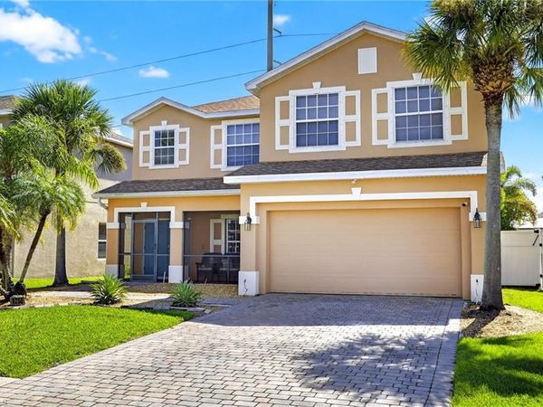 8250 Silver Birch WAY , LEHIGH ACRES, FL 33971