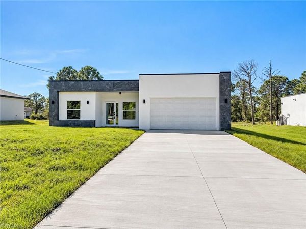 2903 43rd ST W, LEHIGH ACRES, FL 33971